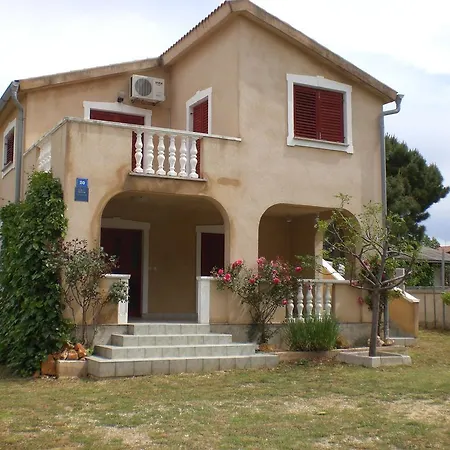 Dujmović Apartament Vir